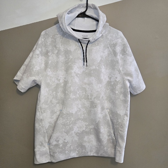 Old Navy Men's Active Dynamic Fleece Short Sleeve Hoodie Shirt  Camo Size Large - Picture 1 of 15